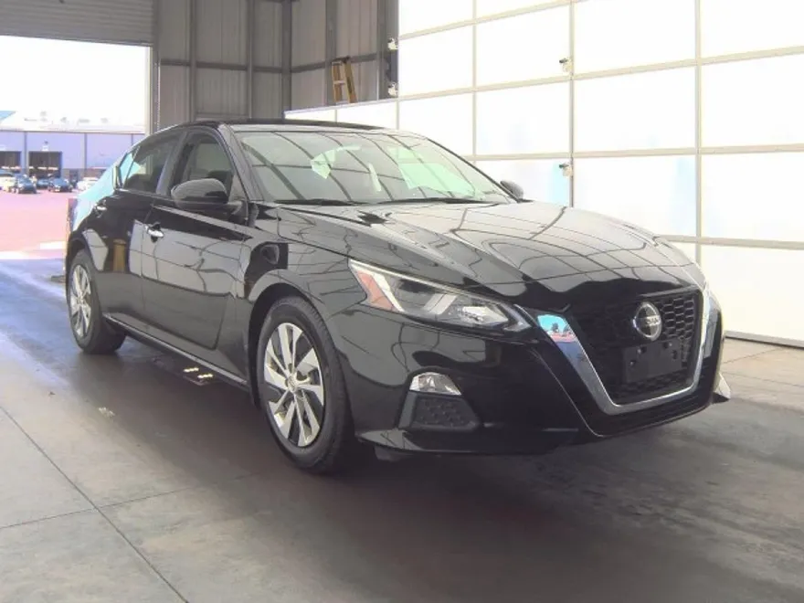 2020 Nissan Altima S photo 1