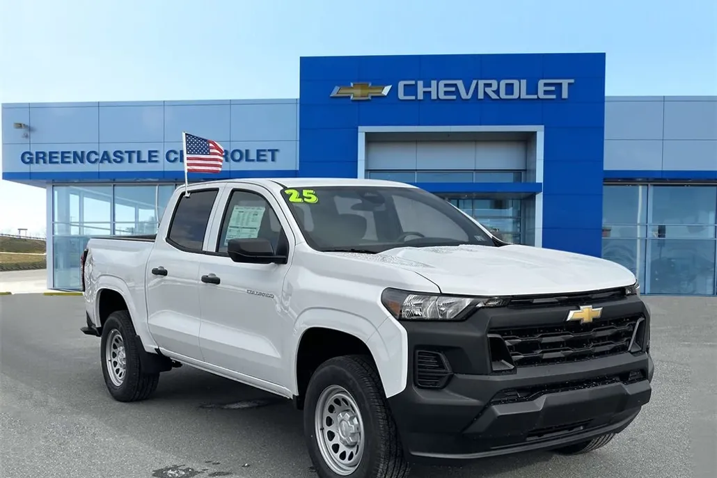 2025 Chevrolet Colorado photo 1