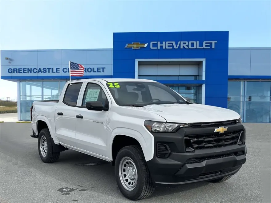 2025 Chevrolet Colorado photo 1