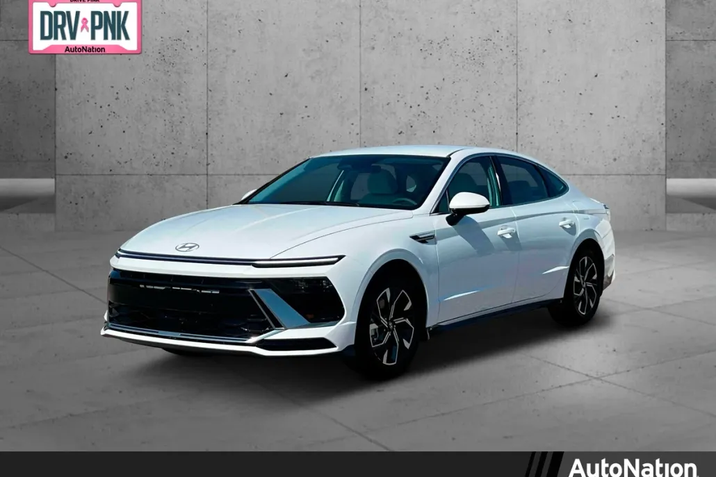 2025 Hyundai Sonata SEL photo 1