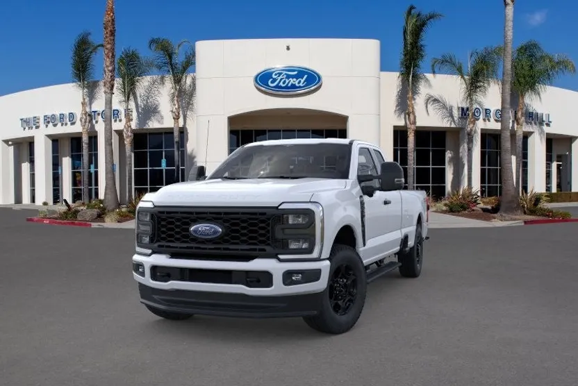 2025 Ford F-350 XL photo 1