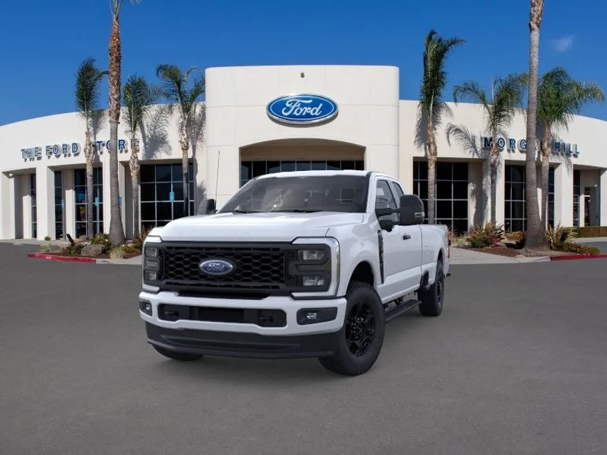 2025 Ford F-350 XL photo 1
