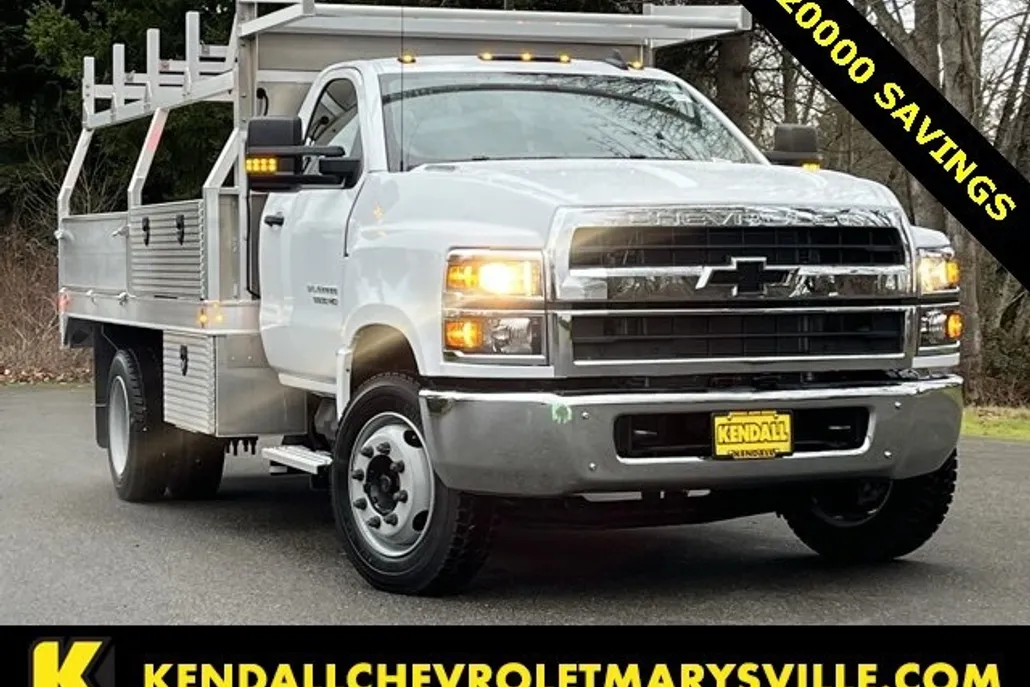 2023 Chevrolet Silverado 5500HD Work Truck photo 1