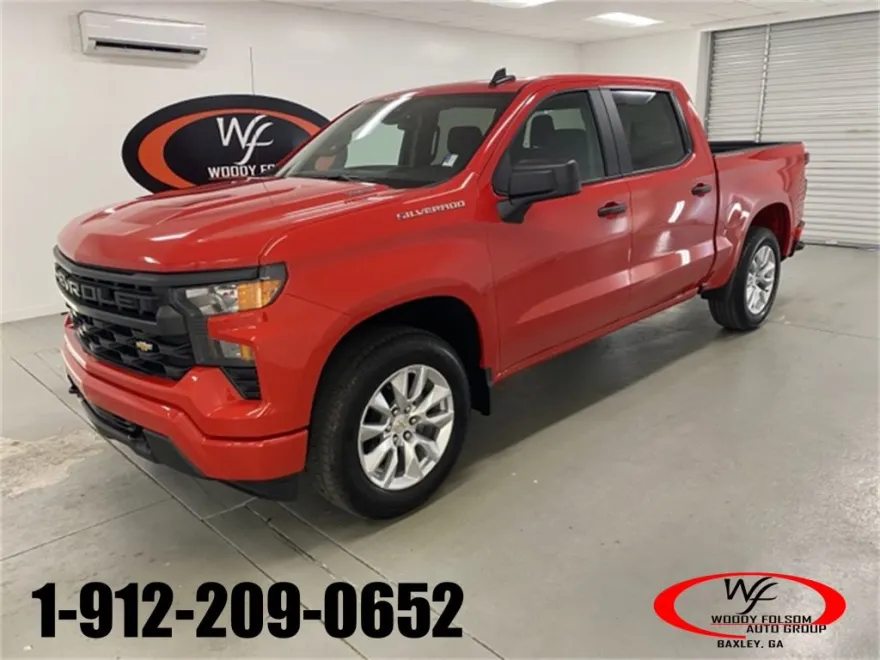 2025 Chevrolet Silverado 1500 Custom photo 1
