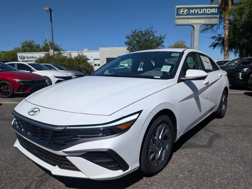 2025 Hyundai Elantra Hybrid Blue photo 1