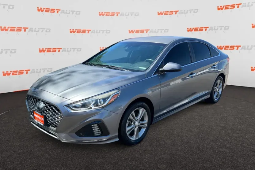 2019 Hyundai Sonata SEL photo 1