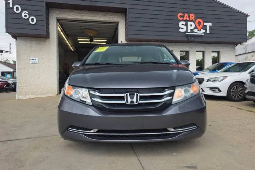 2015 Honda Odyssey EX-L photo 1