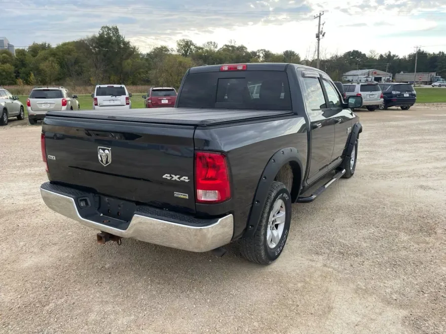 2014 Ram 1500 SLT photo 1