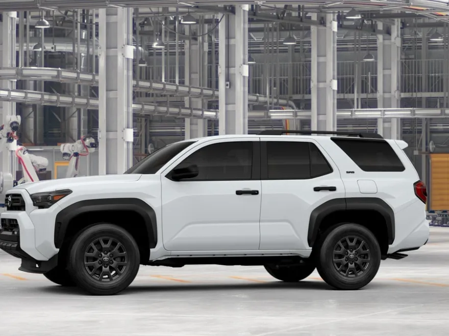 2025 Toyota 4Runner SR5 photo 3