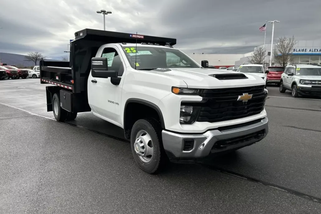 2025 Chevrolet Silverado 3500HD Work Truck photo 1