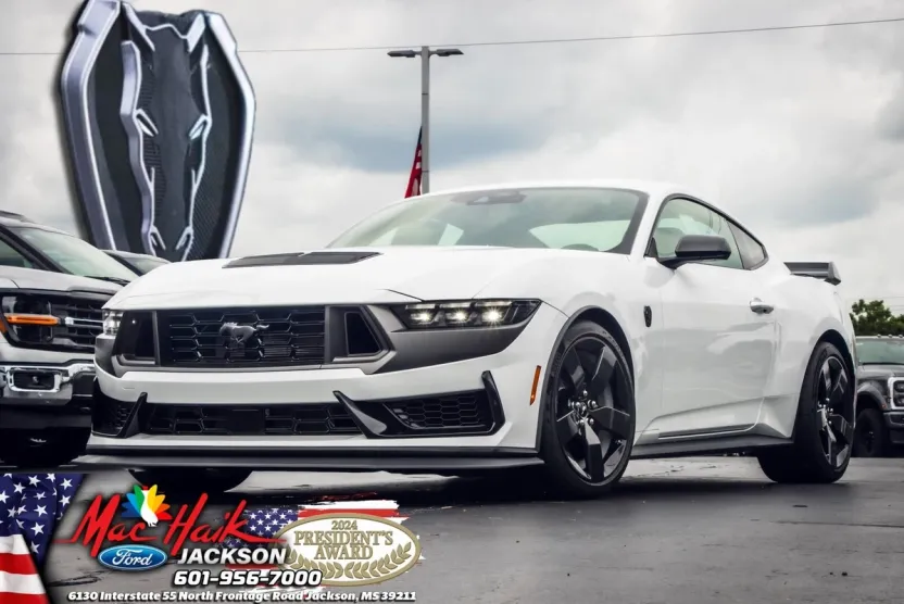 2025 Ford Mustang Dark Horse Deluxe photo 1