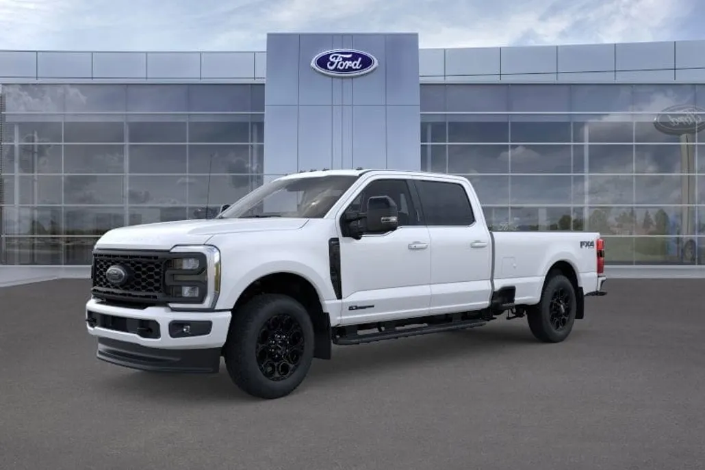 2025 Ford F-350 Lariat photo 1