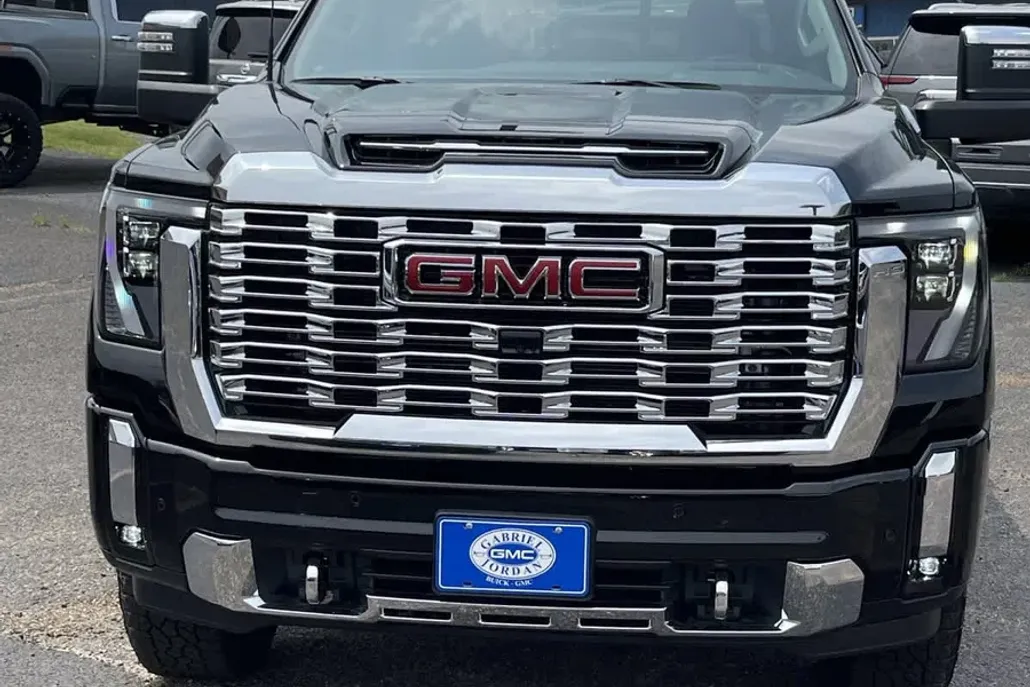 2024 Gmc Sierra 2500 HD Denali photo 1
