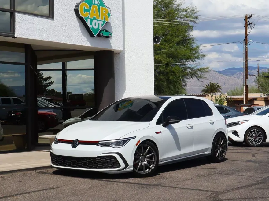 2023 Volkswagen Golf GTI S photo 1