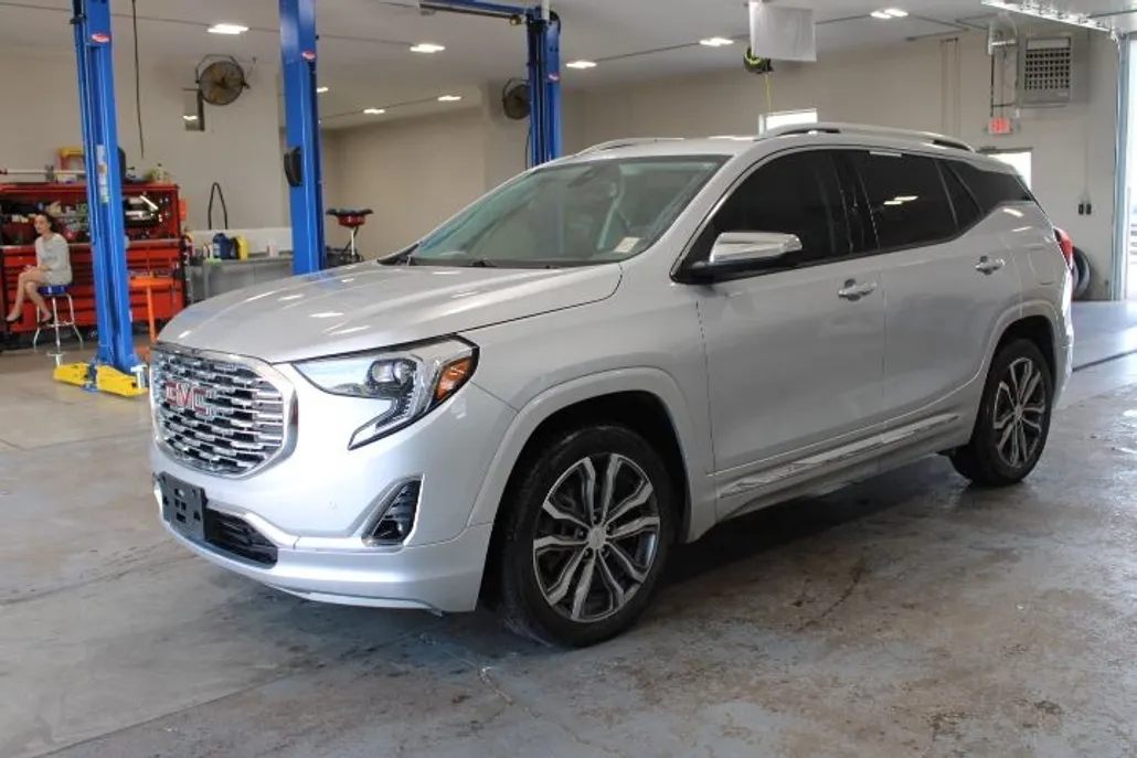 2020 Gmc Terrain Denali photo 1