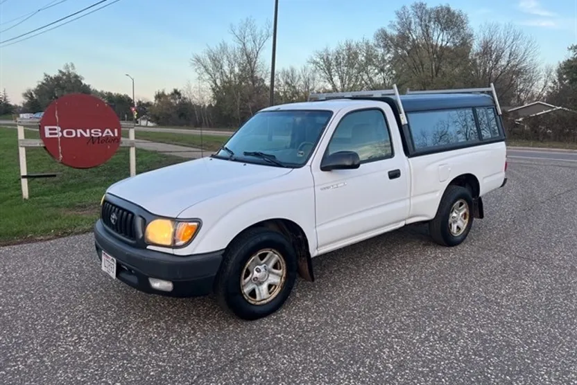 2004 Toyota Tacoma photo 1