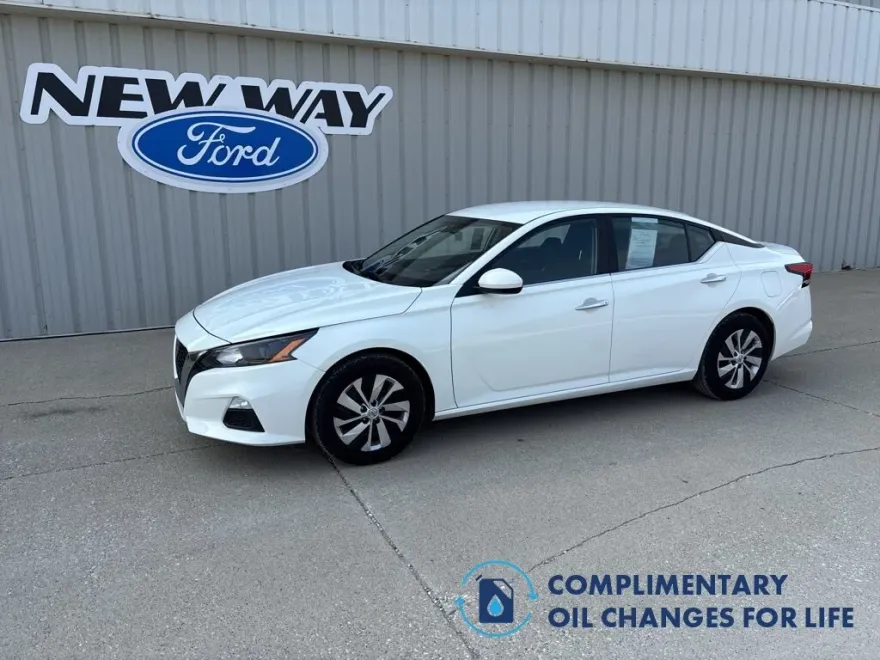 2022 Nissan Altima 2.5 S photo 1