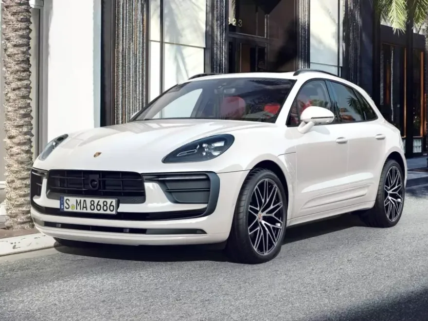 2025 Porsche Macan T photo 1