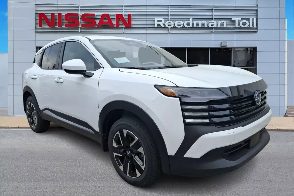 2025 Nissan Kicks SV photo 1