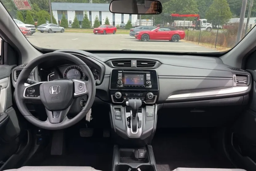 2018 Honda CR-V LX photo 1