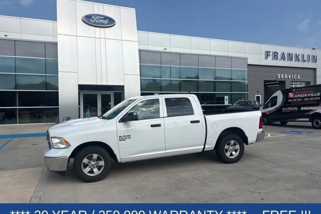 2023 Ram 1500 Classic SLT photo 1