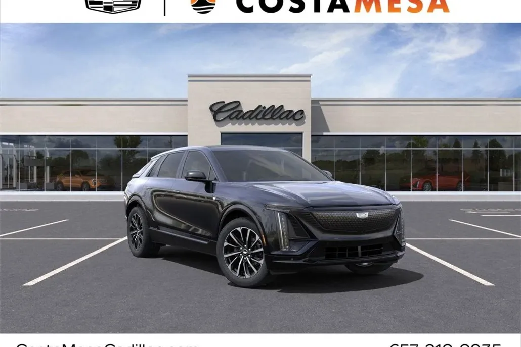 2025 Cadillac Lyriq Sport photo 1