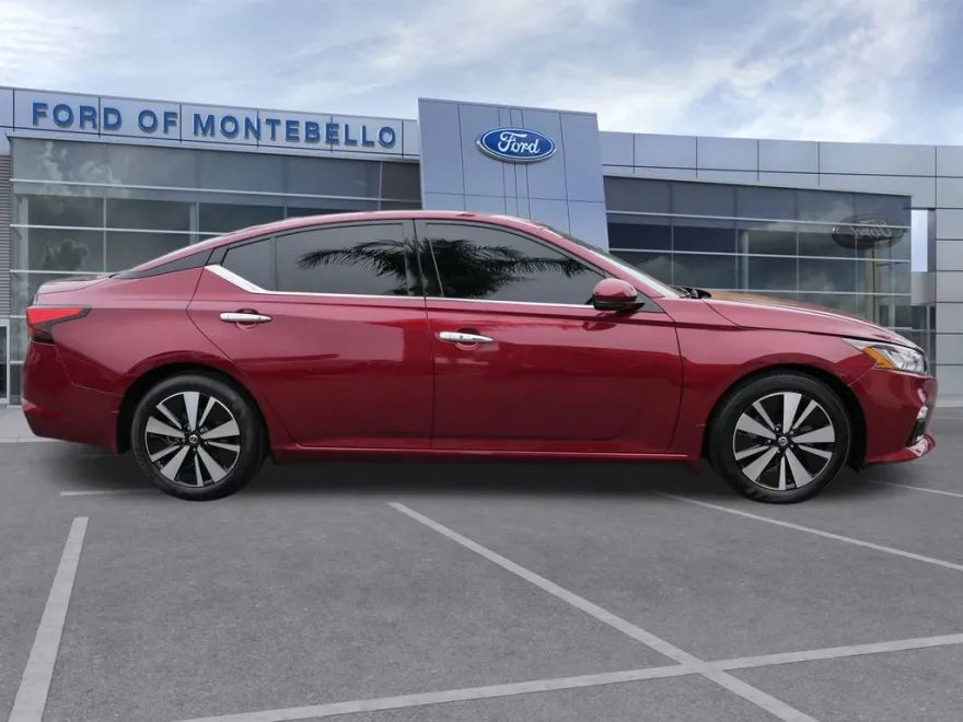 2022 Nissan Altima 2.5 SL photo 1