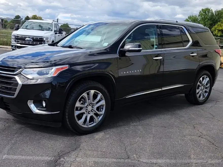 2019 Chevrolet Traverse Premier photo 1