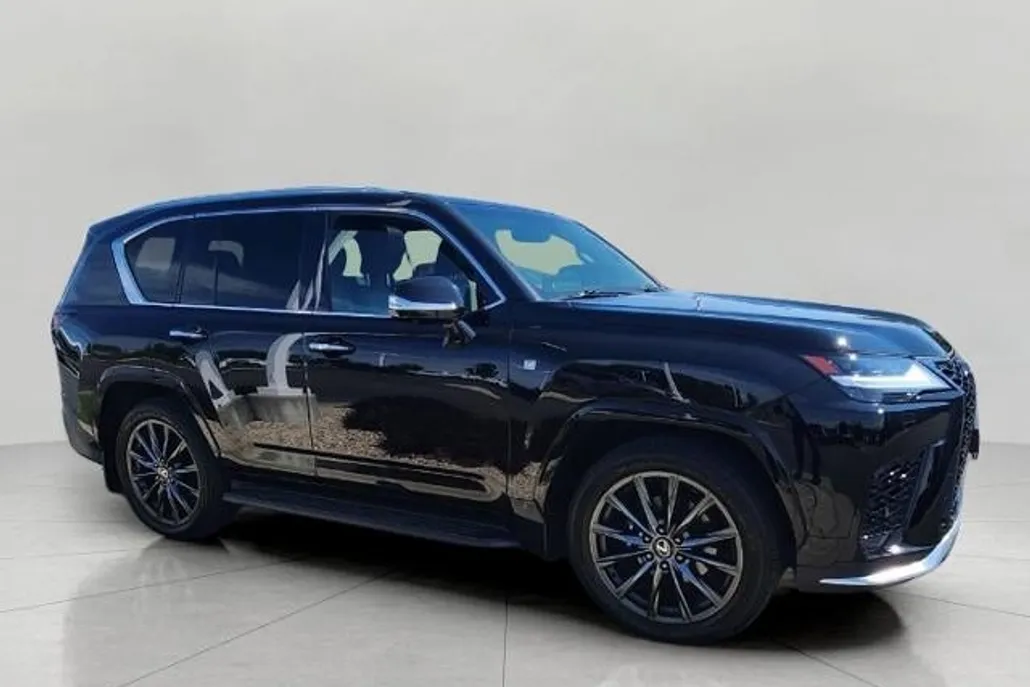 2024 Lexus LX 600 F SPORT photo 1