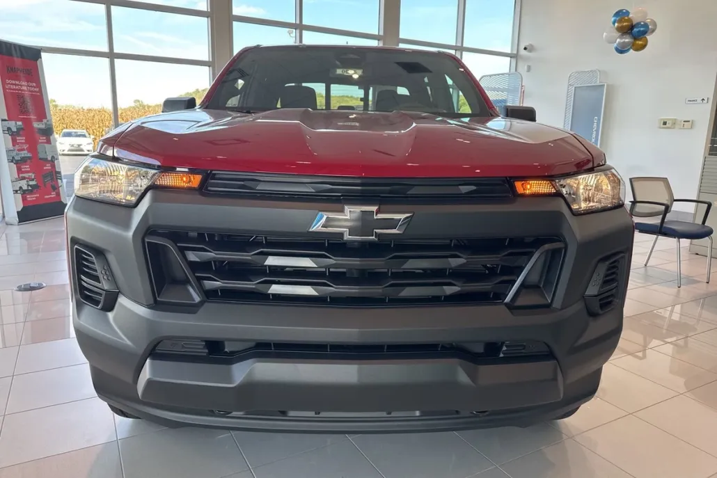 2026 Chevrolet Colorado Work Truck photo 1