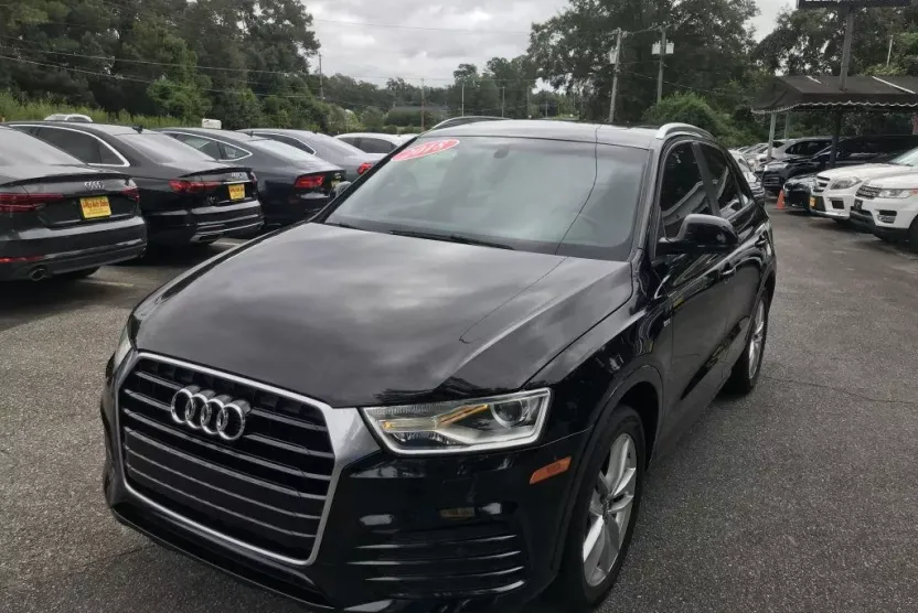 2018 Audi Q3 Premium photo 1