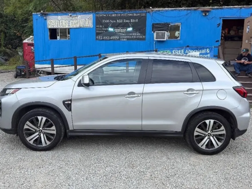 2022 Mitsubishi Outlander Sport ES photo 1