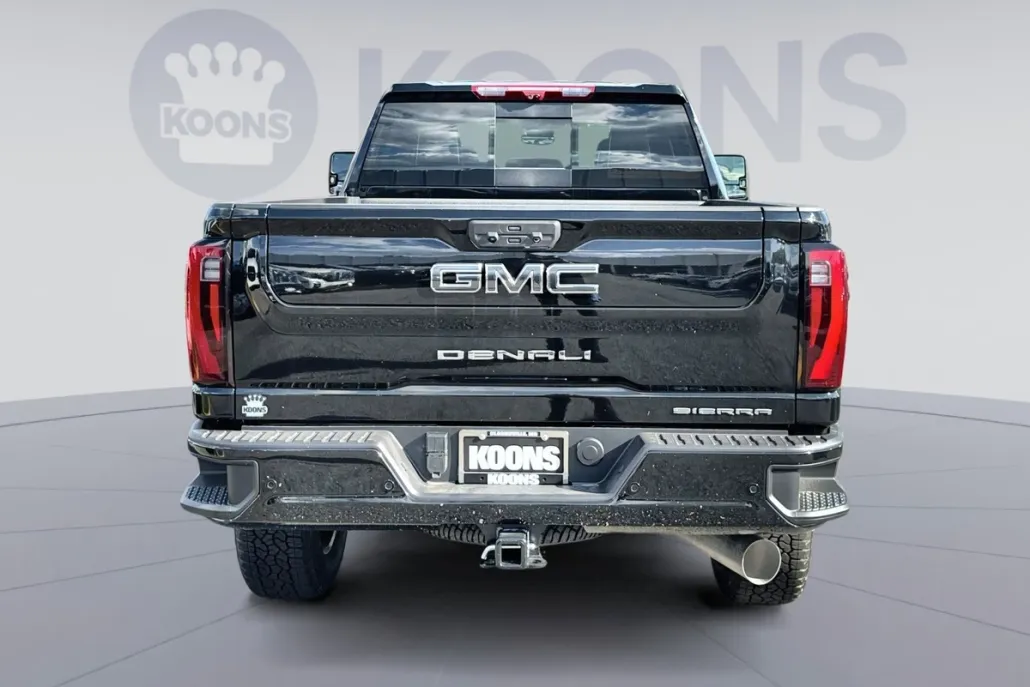 2025 Gmc Sierra 3500 HD Denali Ultimate photo 1