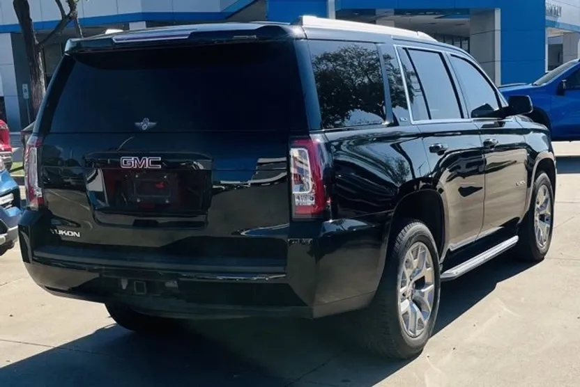2018 Gmc Yukon SLT photo 1