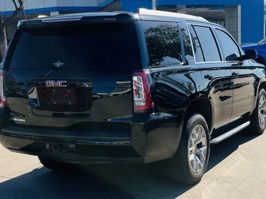 2018 Gmc Yukon SLT photo 1
