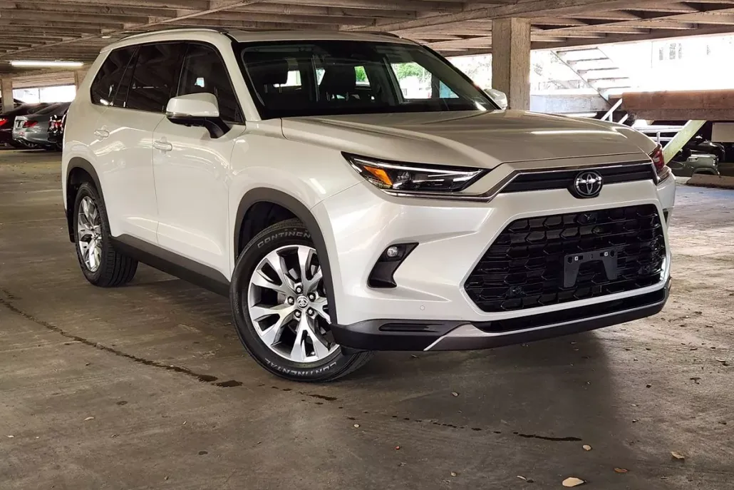 2024 Toyota Grand Highlander Limited photo 1