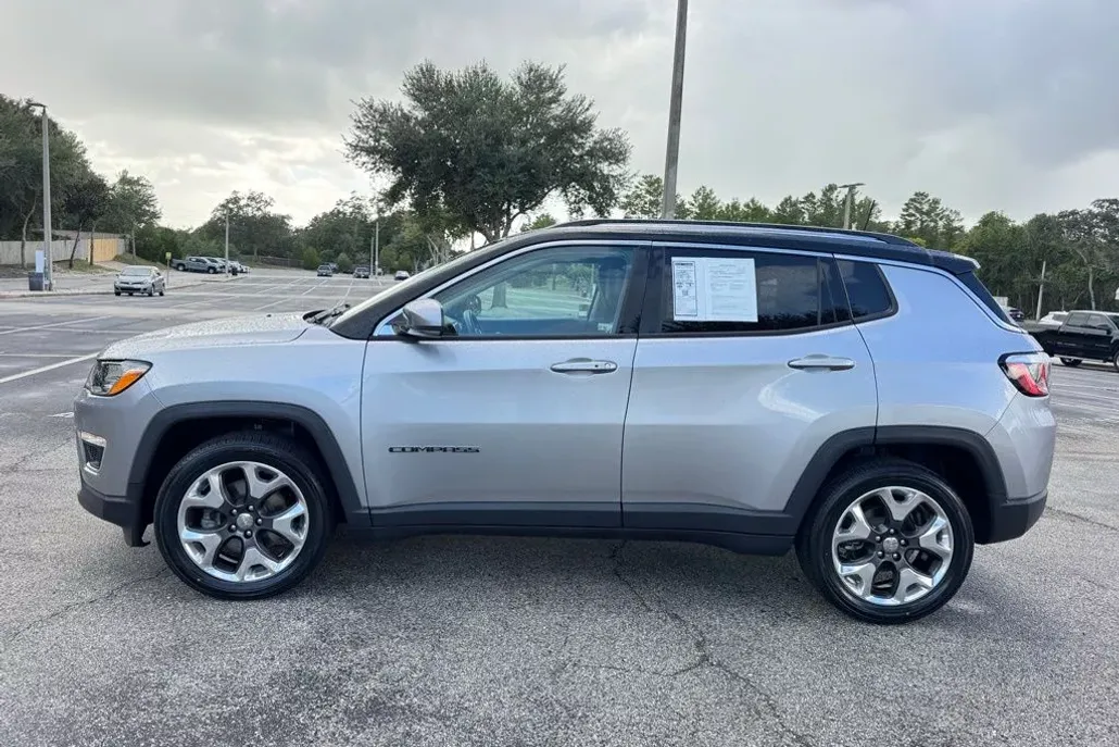 2019 Jeep Compass Limited photo 1