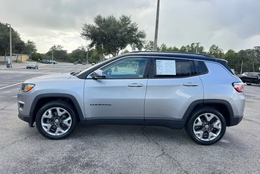 2019 Jeep Compass Limited photo 1