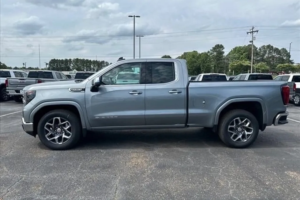 2025 Gmc Sierra 1500 SLE photo 1