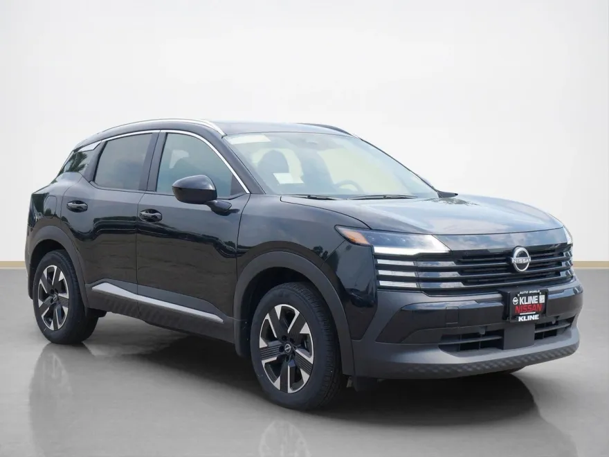 2025 Nissan Kicks SV photo 1