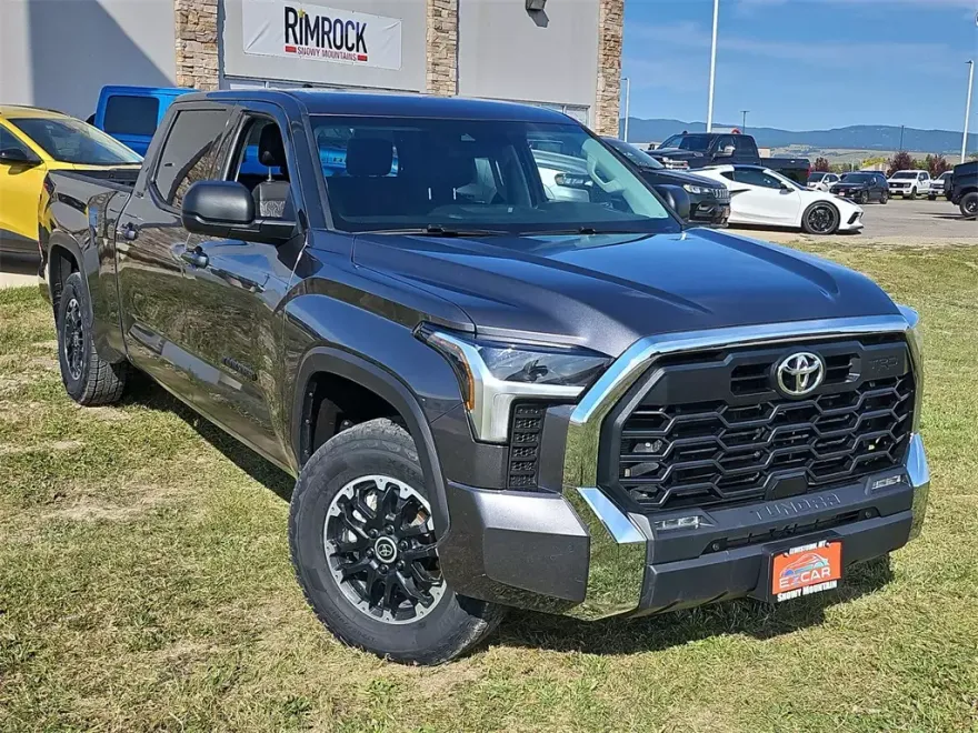 2023 Toyota Tundra SR5 photo 1