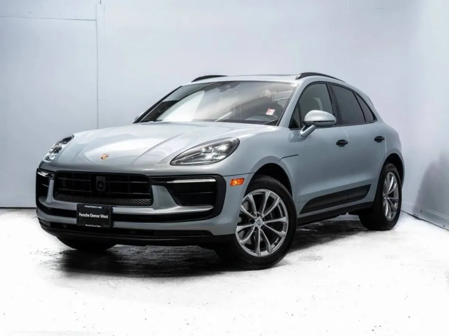 2024 Porsche Macan photo 1