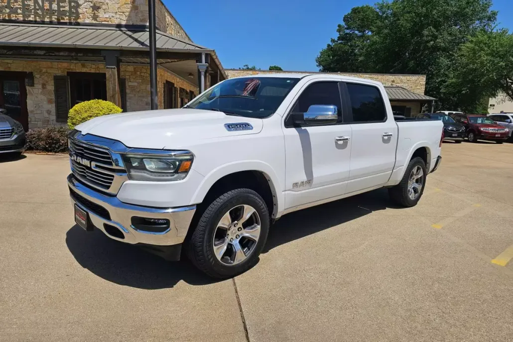 2022 Ram 1500 Laramie photo 1
