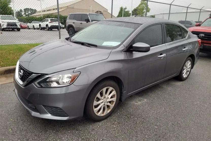 2019 Nissan Sentra SV photo 1