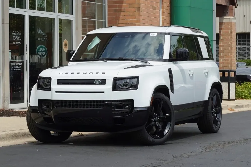 2025 Land Rover Defender 110 X-Dynamic SE photo 1