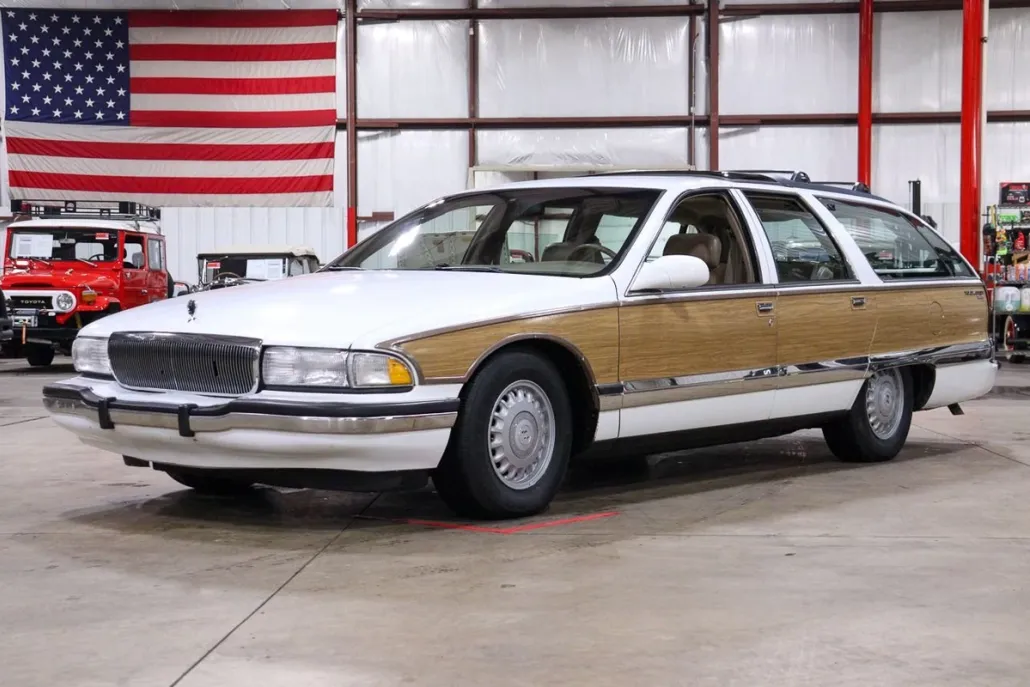 1996 Buick Roadmaster photo 1