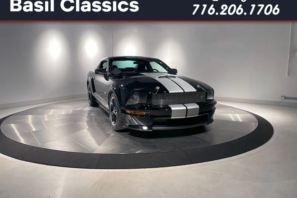 2007 Ford Mustang GT photo 1