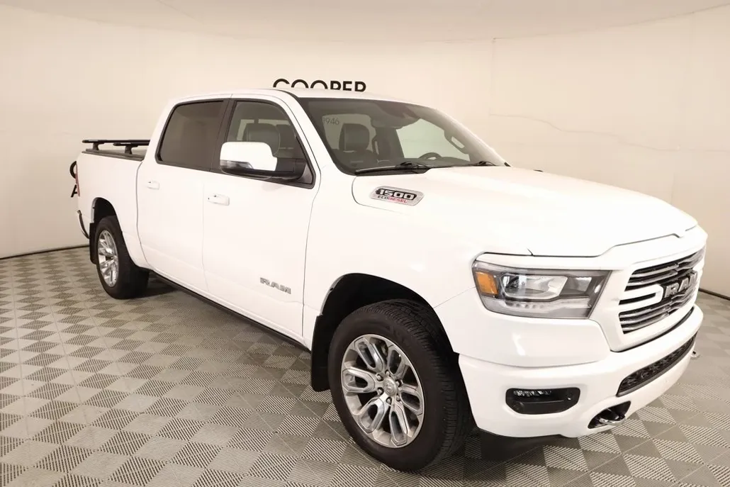 2023 Ram 1500 Laramie photo 1