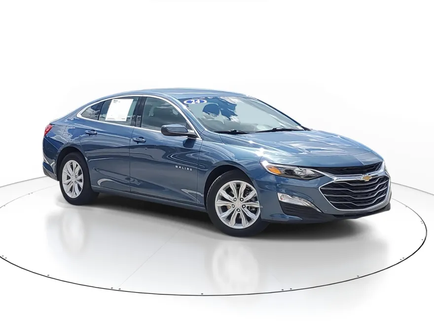 2024 Chevrolet Malibu 1LT photo 1