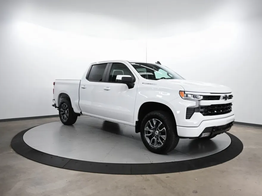 2023 Chevrolet Silverado 1500 RST photo 1